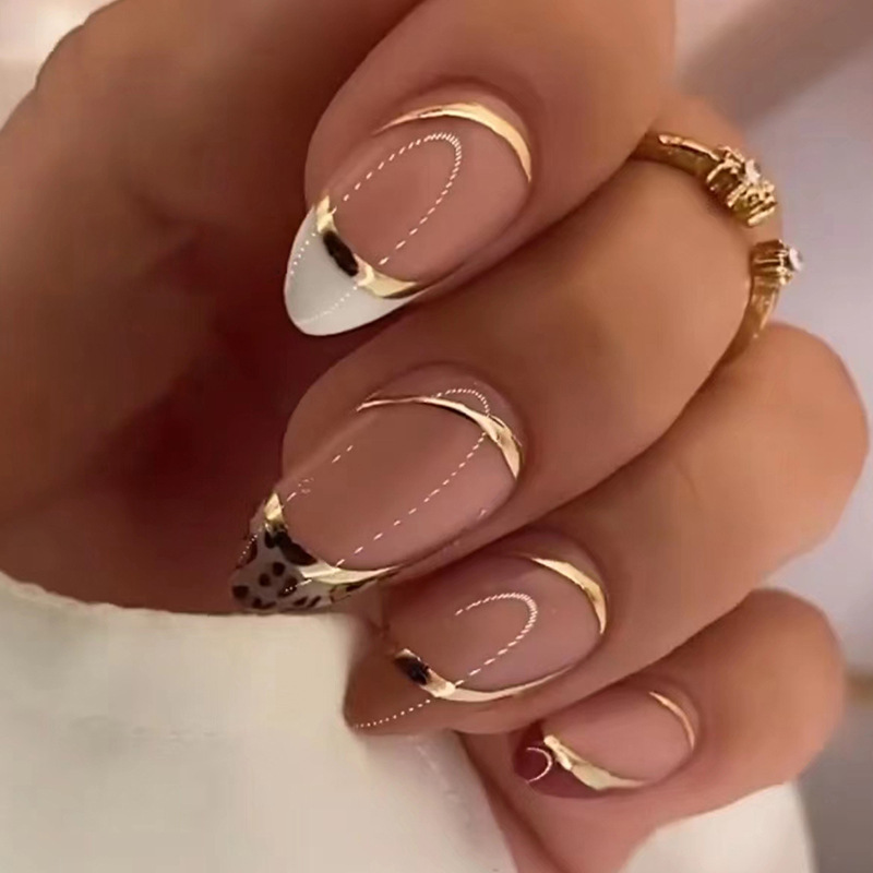 Nail Art Leopard - Искусственные ногти средней длины для женщин